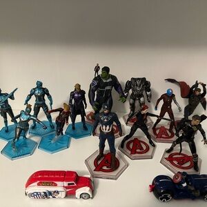 Disney 4” inches pvc figures (12)